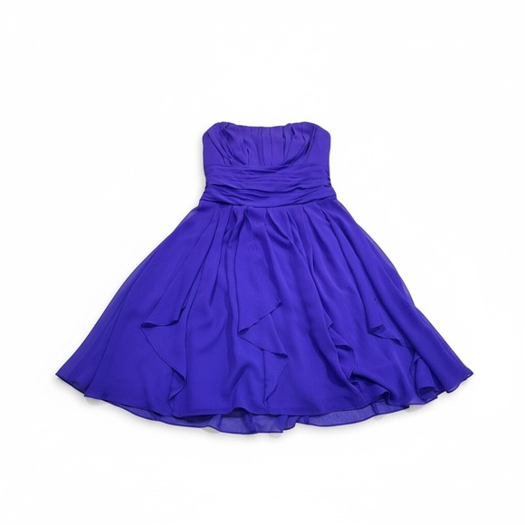 David's Bridal Dresses & Skirts - David’s Bridal ruched strapless cocktail dress purple Size 2